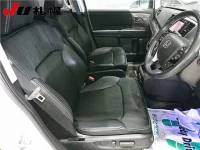 Honda ODYSSEY лот № 1502 оценка 4  с аукциона в Японии 4