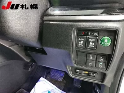 Honda ODYSSEY  с аукциона в Японии