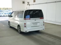 Nissan ELGRAND лот № 7016 оценка 4  с аукциона в Японии 1