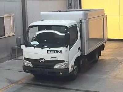 Hino DUTRO  с аукциона в Японии