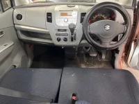 Suzuki WAGON R лот № 7027 оценка 3.5  с аукциона в Японии 4