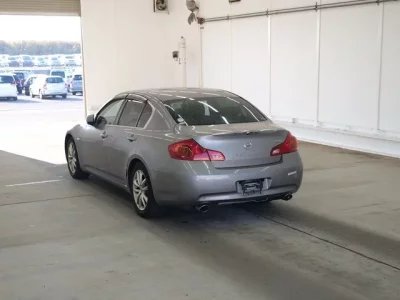 Nissan SKYLINE  с аукциона в Японии