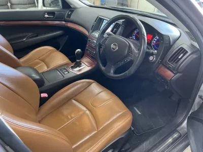 Nissan SKYLINE  с аукциона в Японии