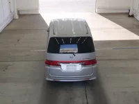 Honda STEP WAGON лот № 2226 оценка 3.5  с аукциона в Японии 2