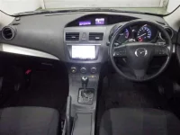 Mazda AXELA лот № 185 оценка 3.5  с аукциона в Японии 2