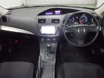 Mazda AXELA  с аукциона в Японии