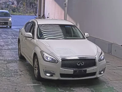 Nissan FUGA  с аукциона в Японии