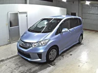 Honda FREED лот № 2264 оценка 4  с аукциона в Японии 3