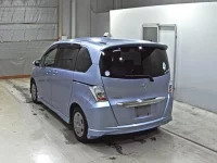 Honda FREED лот № 2264 оценка 4  с аукциона в Японии 1