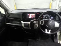 Honda N WGN лот № 2275 оценка 4  с аукциона в Японии 2