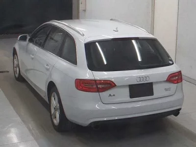 Audi A4  с аукциона в Японии