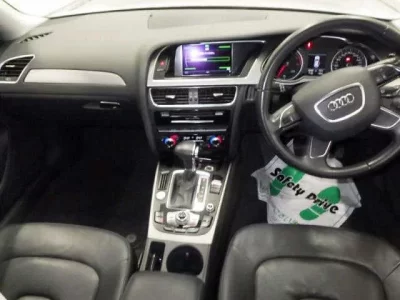 Audi A4  с аукциона в Японии