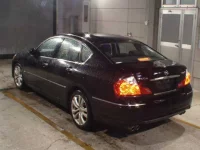 Nissan FUGA лот № 8712 оценка 3.5  с аукциона в Японии 1