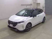 Nissan AURA лот № 43 оценка 3  с аукциона в Японии 2