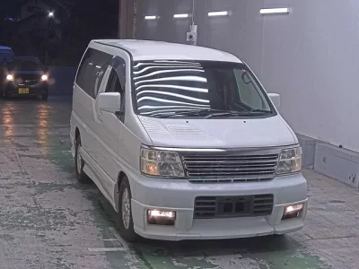 Nissan ELGRAND  с аукциона в Японии