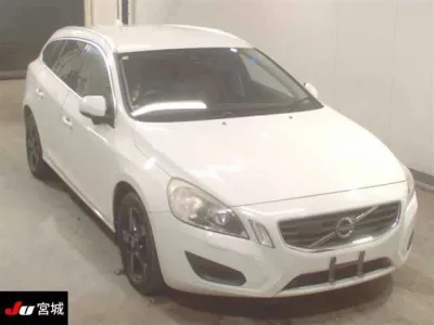 Volvo V60  с аукциона в Японии