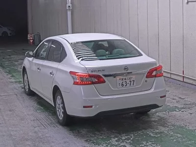 Nissan SYLPHY  с аукциона в Японии