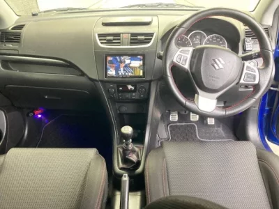 Suzuki SWIFT  с аукциона в Японии