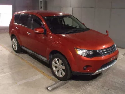 Mitsubishi OUTLANDER  с аукциона в Японии