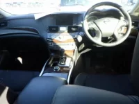 Nissan FUGA лот № 1052 оценка 4  с аукциона в Японии 2