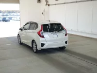 Honda FIT лот № 2277 оценка 3.5  с аукциона в Японии 1
