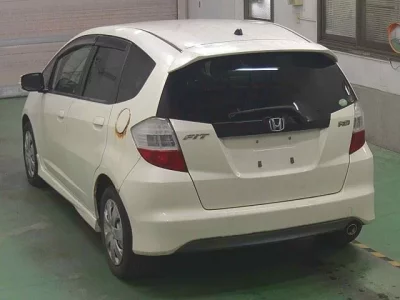 Honda FIT  с аукциона в Японии