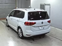 Volkswagen GOLF TOURAN лот № 1058 оценка 3.5  с аукциона в Японии 1