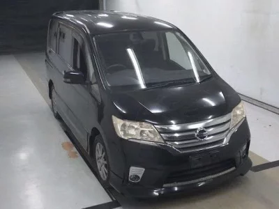 Nissan SERENA  с аукциона в Японии