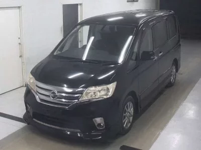 Nissan SERENA  с аукциона в Японии