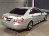 Mercedes-Benz E CLASS лот № 8768 оценка 3.5  с аукциона в Японии 4