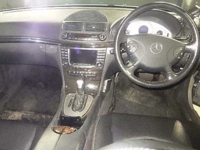 Mercedes-Benz E CLASS  с аукциона в Японии