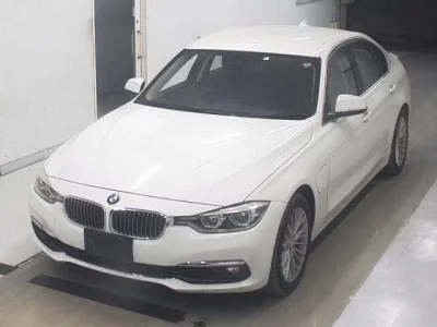 BMW 3-Series  с аукциона в Японии