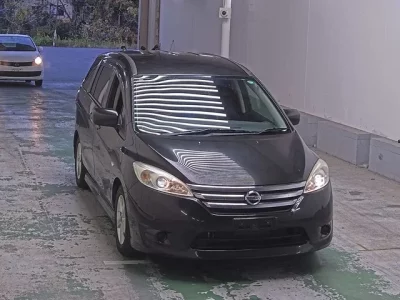 Nissan LAFESTA  с аукциона в Японии