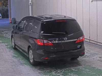 Nissan LAFESTA  с аукциона в Японии