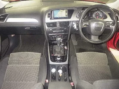 Audi A4  с аукциона в Японии