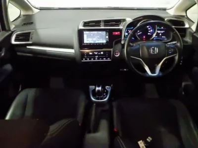 Honda FIT  с аукциона в Японии