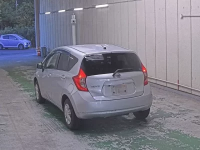 Nissan NOTE  с аукциона в Японии