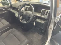 Honda STEP WAGON лот № 2295 оценка 4  с аукциона в Японии 3