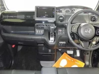 Honda N BOX лот № 193 оценка R  с аукциона в Японии 5