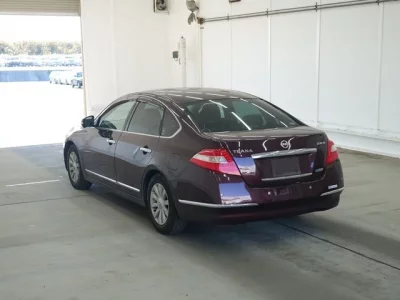 Nissan TEANA