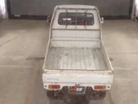 Suzuki CARRY TRUCK лот № 8799 оценка 3  с аукциона в Японии 5
