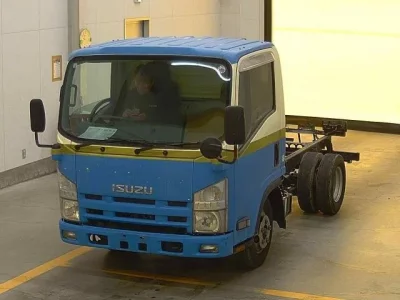 Isuzu ELF