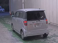 Honda ZEST лот № 1047 оценка RA  с аукциона в Японии 1