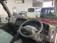 Mitsubishi CANTER лот № 70123 оценка 3.5  с аукциона в Японии 2