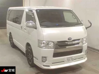 Toyota HIACE VAN
