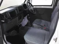 Nissan CLIPPER TRUCK лот № 1630 оценка RA  с аукциона в Японии 2