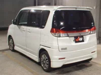 Mitsubishi DELICA D2 лот № 8869 оценка 3.5  с аукциона в Японии 1