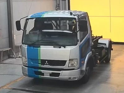 Mitsubishi FUSO FIGHTER