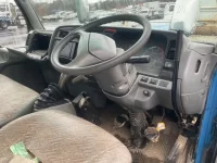 Mitsubishi CANTER лот № 4015 оценка R  с аукциона в Японии 4