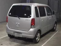 Suzuki WAGON R лот № 7044 оценка 3.5  с аукциона в Японии 1
